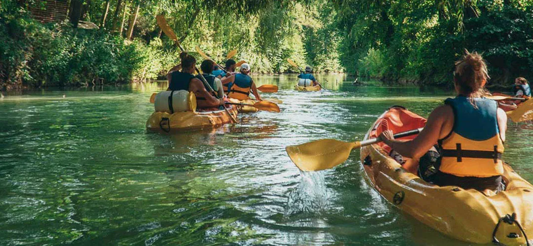 Canoe and kayak rentals: au pont neuf